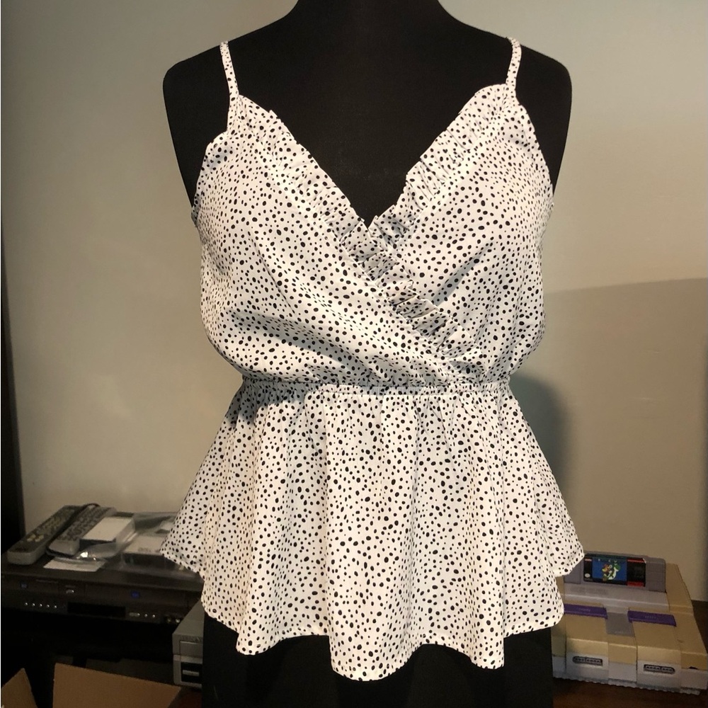 🖤5 for $20🖤 Polka Dot V-Neck Camisole Tank Top w/ Frilled Ruffle Hem NEW